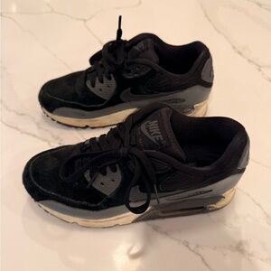 Ultra Rare Nike Air Max Leather Suede Sneakers size 6.5